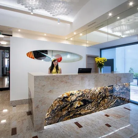 Essence Hotel 4*